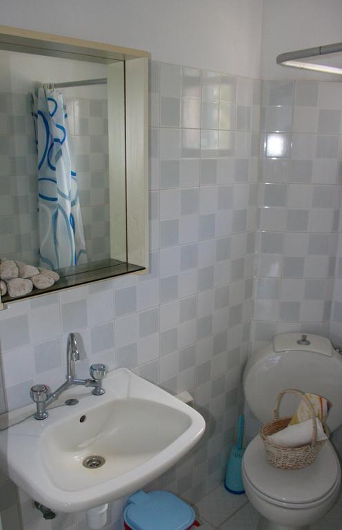 George Apartments Livadia  Екстер'єр фото